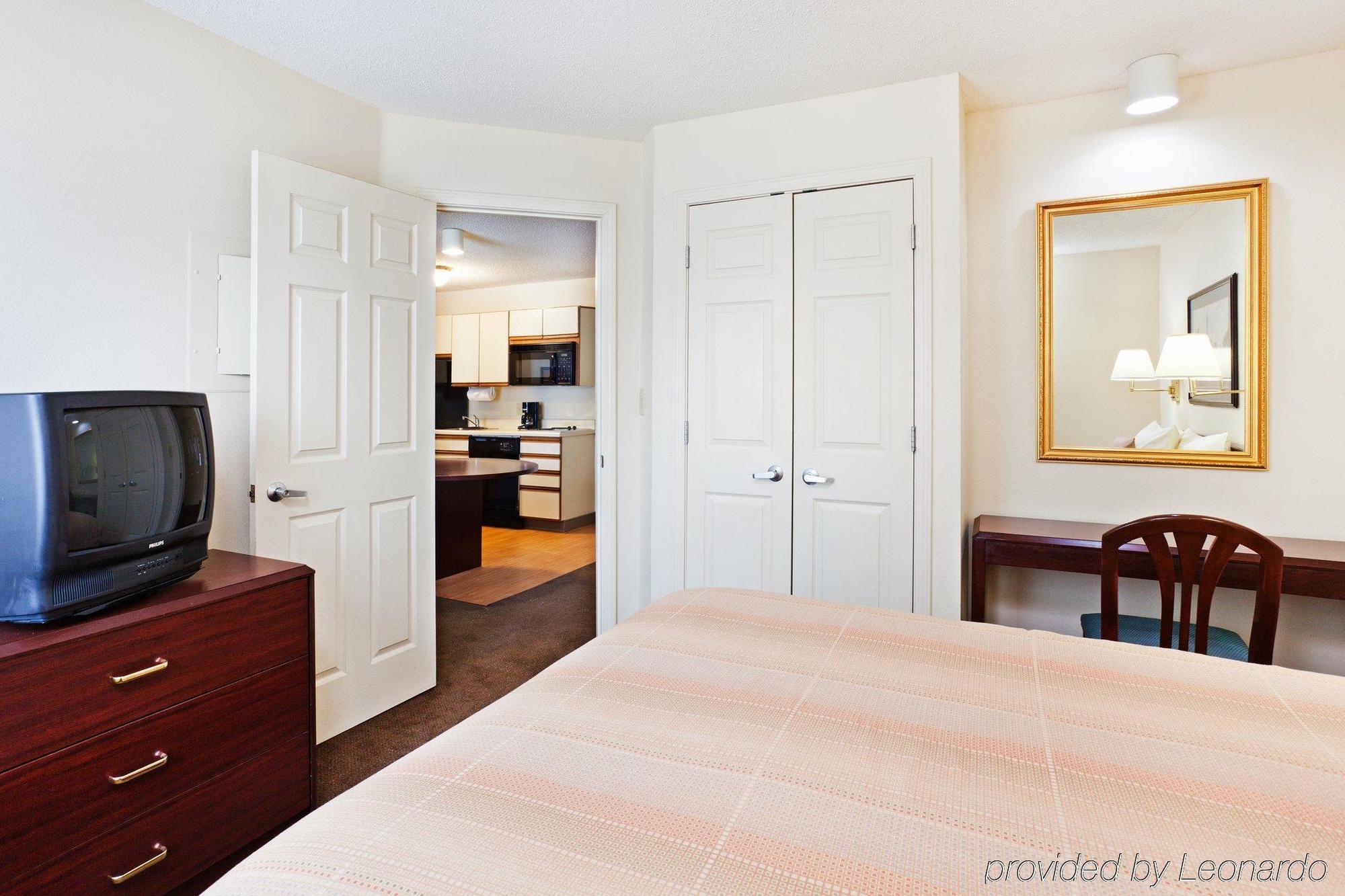 Sonesta Simply Suites Charlotte University Exteriör bild